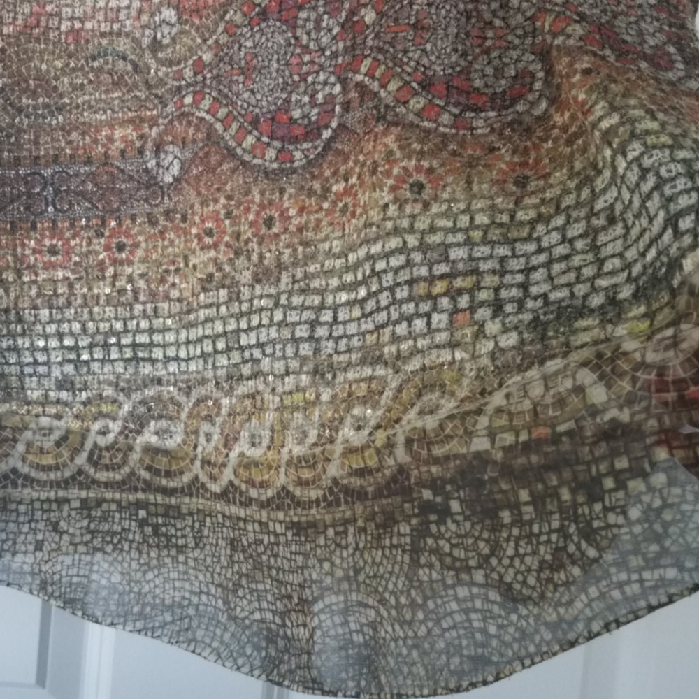 Tunic - Picture 5 of 6